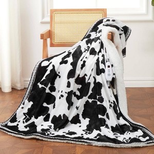 GustoWave Cow Print 10 Heat Levels Electric Heating Blanket, Machine Washable, Black+White - 1 of 4