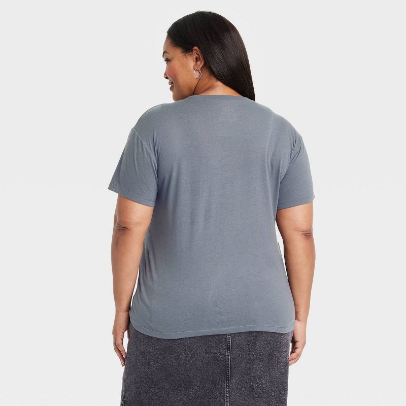 Women's NYC Short Sleeve Graphic T-Shirt - Gray, 2 of 4