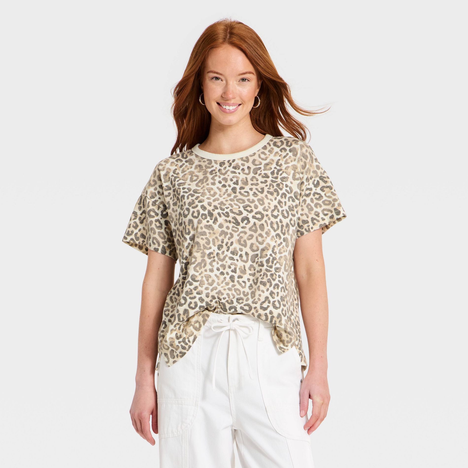 Women's Boyfriend T-Shirt - Universal Thread™