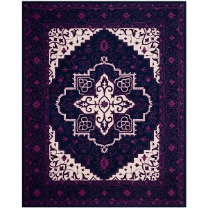 Bellagio BLG597 Hand Tufted Rug - Safavieh - 1 of 4