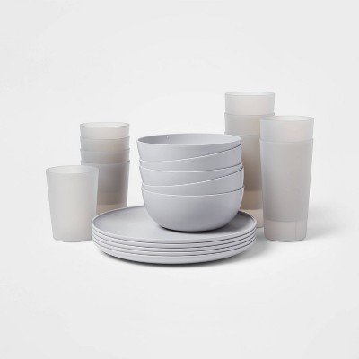 20pc Plastic Dinnerware Set Gray - Room Essentials™