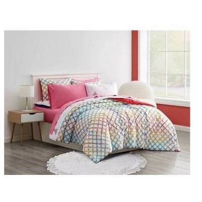 Crayola Happy Plaid Comforter Collection