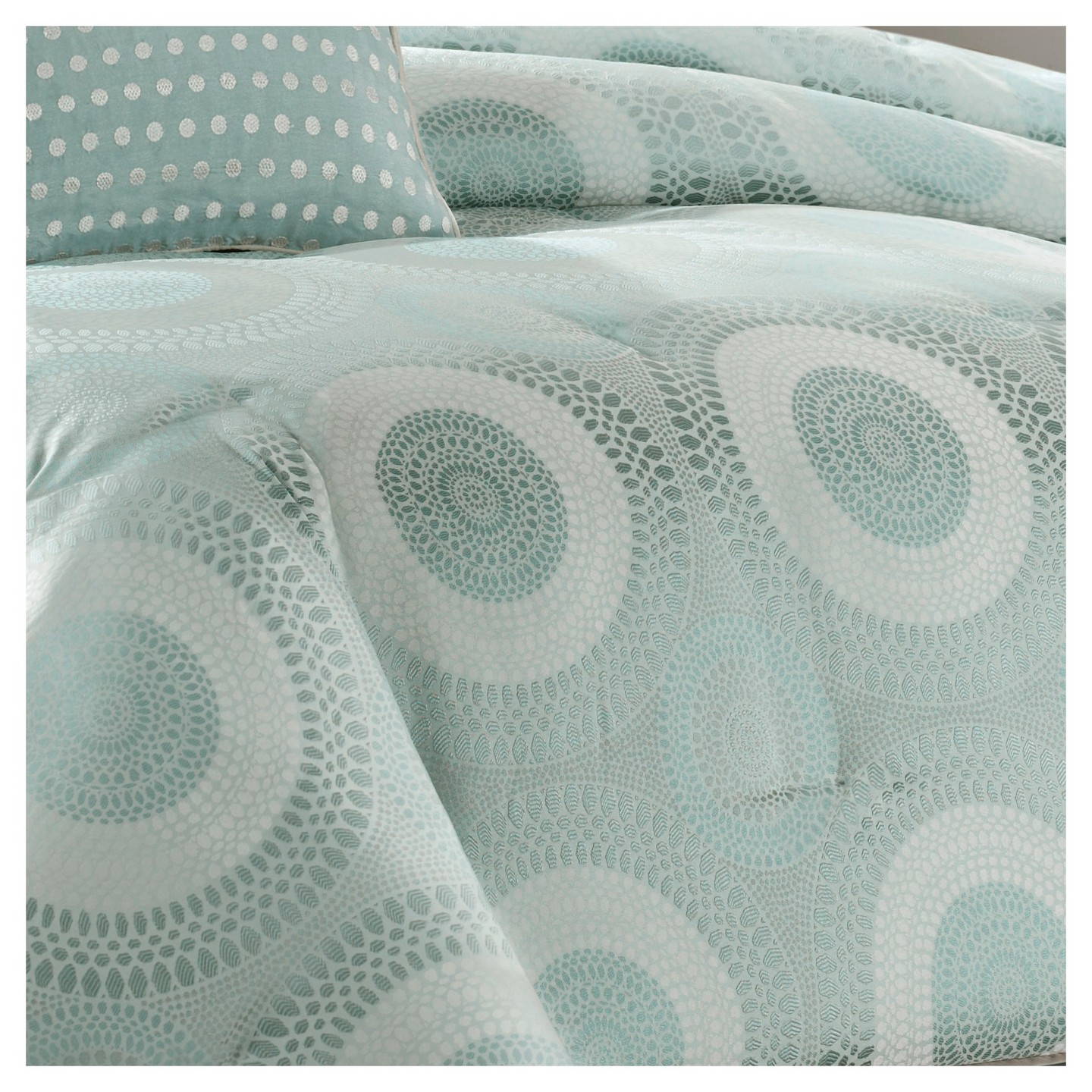 Комплект с одеялом Madison Park Grant 7 Piece Jacquard Comforter Set - Blue (Queen): Luxury Seafoam Geometric Pattern, Includes Decorative Pillows & Bed Skirt, цвет: Синий — фото 3