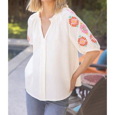Women's Embroidered V Neck Top - voy