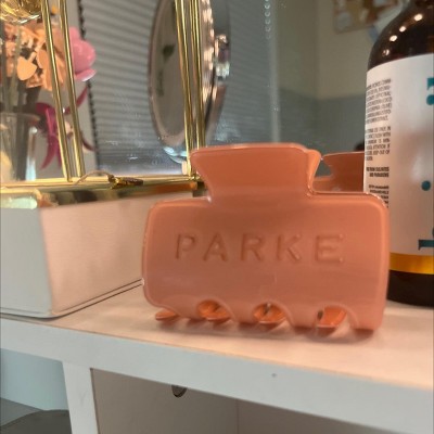 Claw Clip - Parke x Target Peach Orange : Target display picture 1