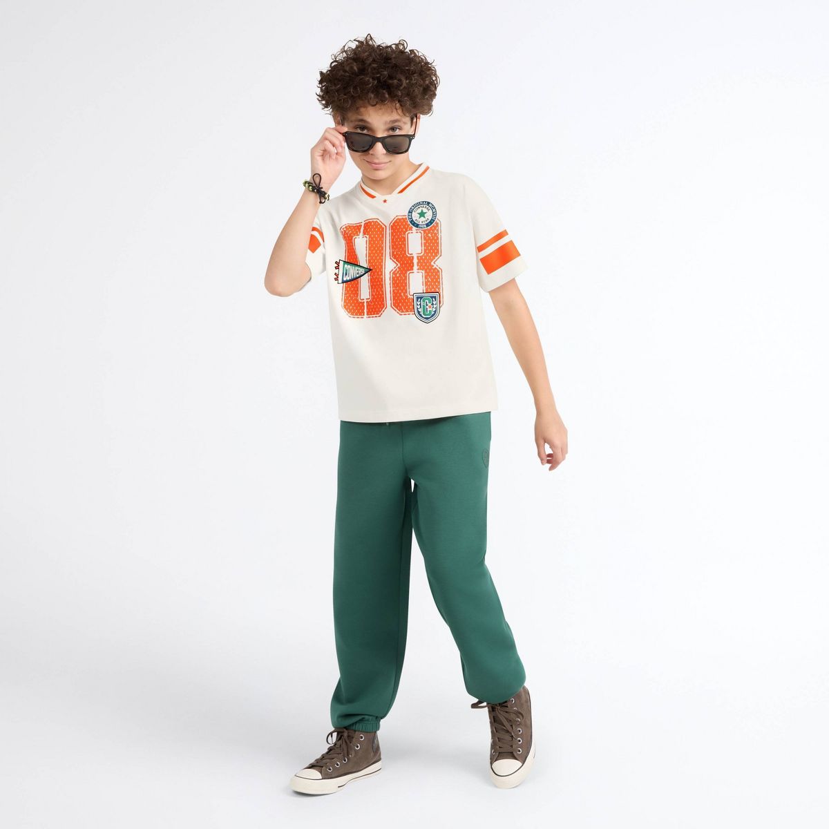 Converse® Boys' Varsity Oversized Graphic T-Shirt - White - thumbnail 3