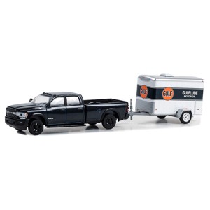 1/64 2023 Dodge Ram 2500 Gulf Small Gulftube Motor Oil Cargo Trailer 32290-D - 1 of 2