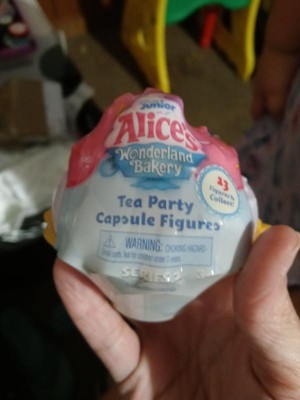 Disney Junior Alice's Wonderland Bakery Tea Party Capsule Figures