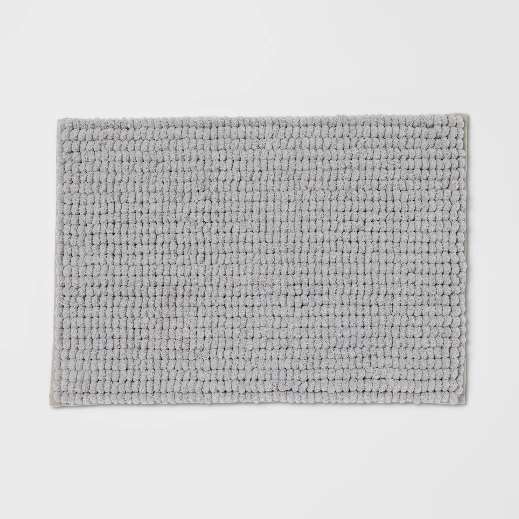 17"x24" Chunky Chenille Cushion Foam Bath Rug Light Gray - Room Essentials™