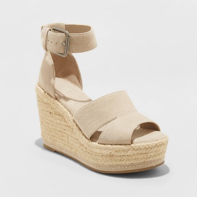 women's gray wedges