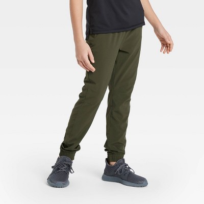 olive green pants with side pockets