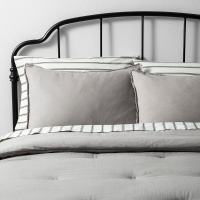 target white bed sheets