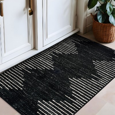 Black and White Geometric Stripe Synthetic Area Rug 2'7" x 4'