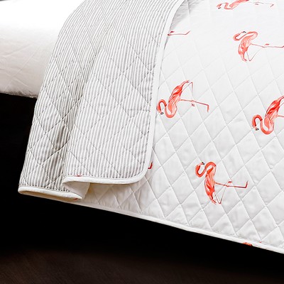 Coral and White Flamingo Print Full/Queen Quilt Set