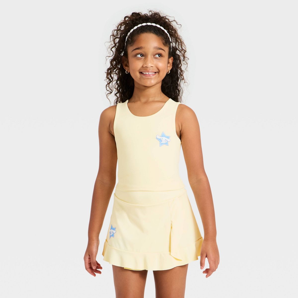 Girls' Sanrio Cinnamoroll Stars Active Long Line Top - Beige