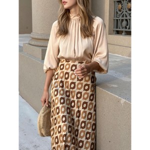High Low Hem Flowy Skirt Brown Abstract Circles & Slit Design - 1 of 4