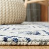 Metro MET452 Hand Tufted Indoor Rug - Safavieh - 4 of 4