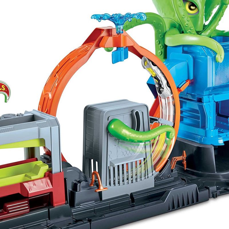 Hot Wheels Ultimate Octo Carwash Playset, 3 of 7