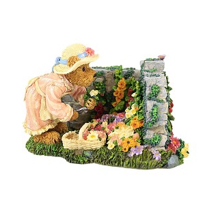 Boyds Bears Resin 3.25 In Elizabeth Bearsley...Garden Time Gardening Bearstone Animal Figurines - 1 of 3