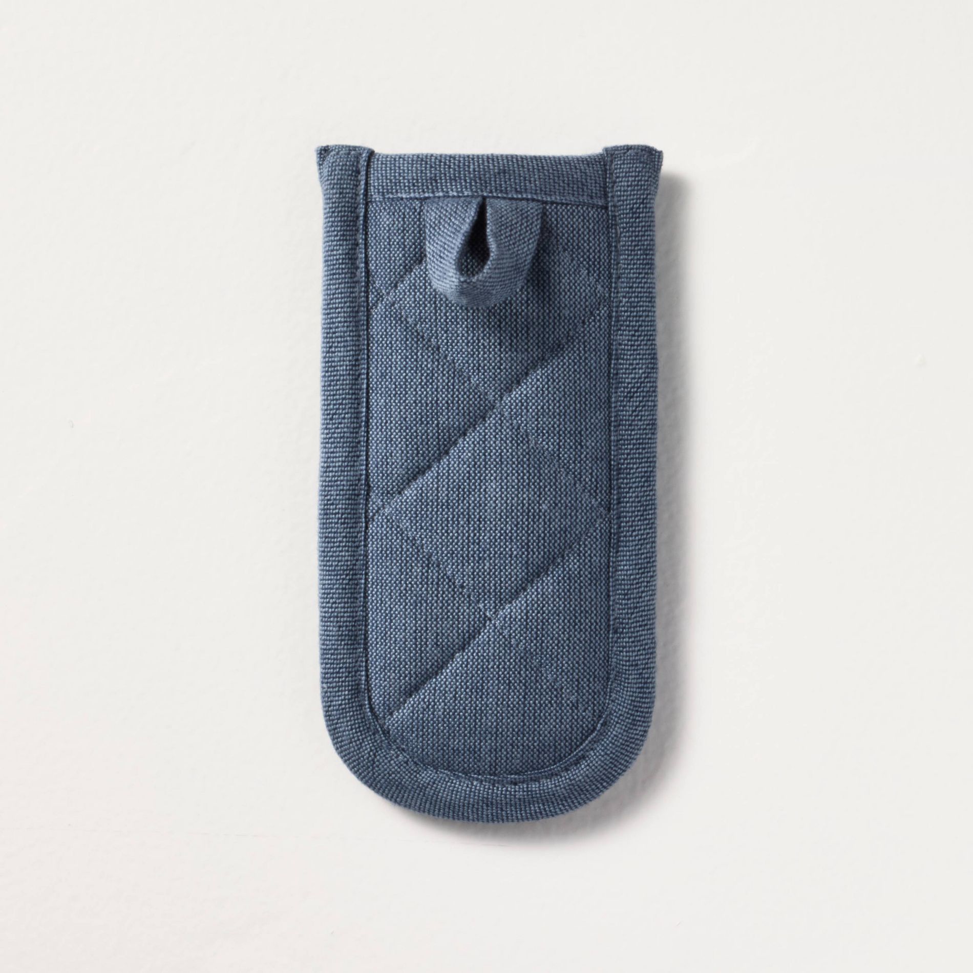 Pan Handle Mitt Navy - Hearth & Hand™ with Magnolia