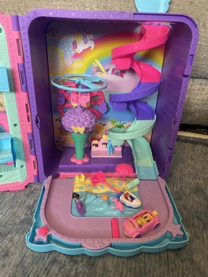 Polly Pocket Dolls, Playset and Travel Toys, 4 Dolls, 1 Vehicle, 25+  Accessories, Resort Roll Away