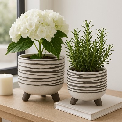 Sagebrook Home Set of Two 6"/8" Ceramic Abstract Design Footed Planters