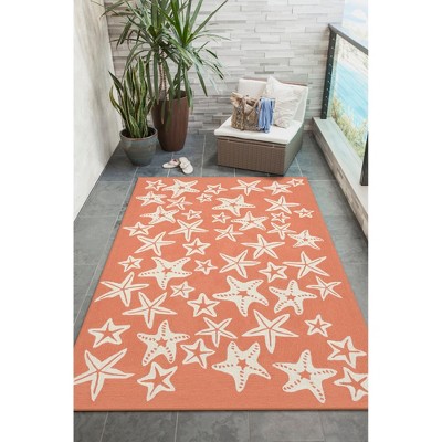 Capri Coral and White Starfish Hand-Tufted 5' x 7' Rug