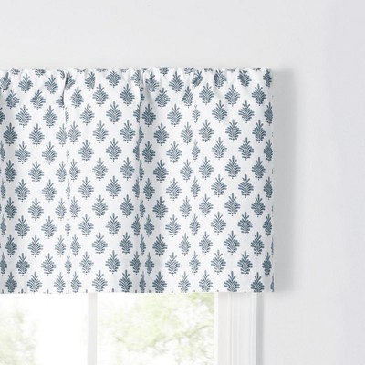 Blue and White Cotton Room Darkening Scallop Valance