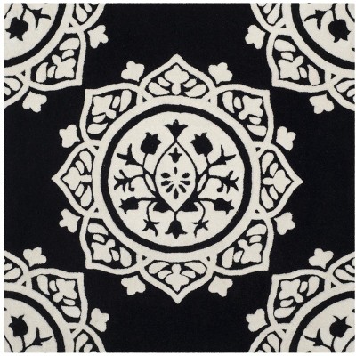 Bella BEL136 Hand Tufted Rug - Safavieh