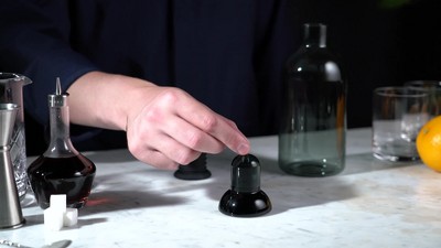 Viski Smoked Cocktail Set Glass Carafe With Smoker Pellets For Smoke  Infusion. Cocktails Smoking Barware Tool Set With Recipe Book, Black :  Target