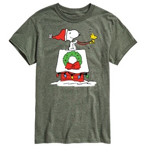 Men's - Peanuts - Snoopy & Woodstock House Sleigh Short Sleeve Graphic T-Shirt - 1 of 4