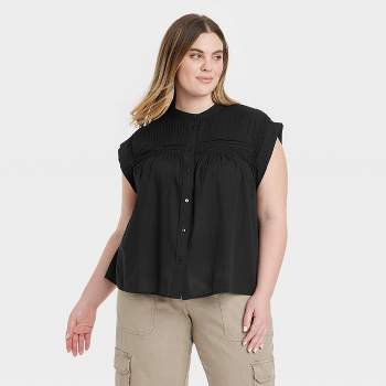 Women's Short Sleeve Pintuck Blouse - Universal Thread™