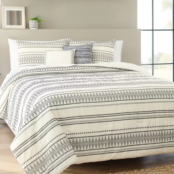 bed comforters queen