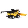 ERTL 1/64 New Holland CR8.90 Combine with Corn & Grain Heads Prestige Collection 13992 - 3 of 4