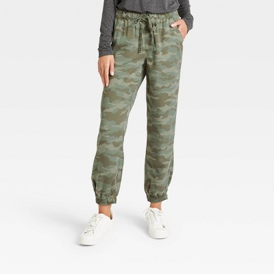 women camo joggers