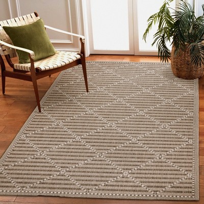 Neutral Diamond Trellis Flatwoven Indoor/Outdoor Rug 4'10" x 7'6"