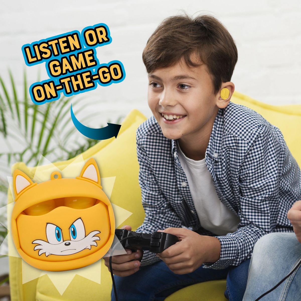 Sonic the Hedgehog Wireless Earbuds 15 Hour Playtime with Noise Cancelling and Flip Case - Tails - thumbnail 4
