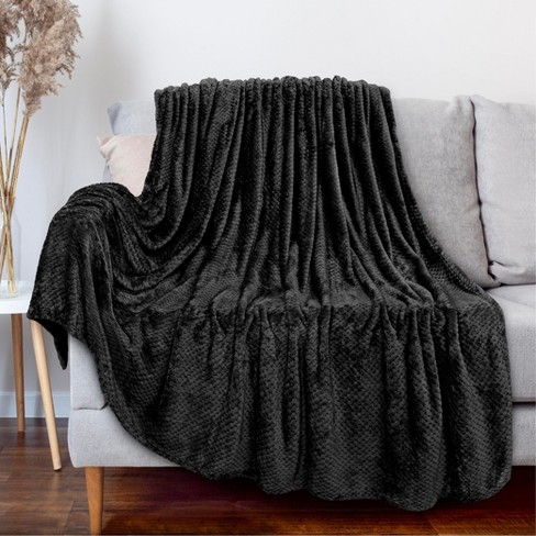 PAVILIA Soft Waffle Blanket Throw for Sofa Bed Lightweight Plush Warm Blanket for Couch Black Throw 50x60