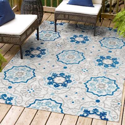 Mediterranean Medallion Easy-Care Synthetic Area Rug