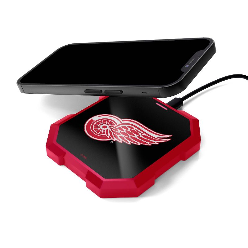 NHL Detroit Red Wings Wireless Charging Pad, 3 of 4