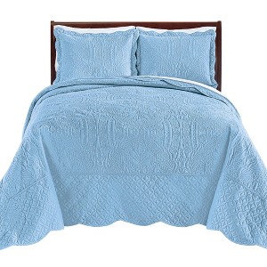 Collections Etc Demi Oversized Textured Medallion Design Scalloped Edge Bedspread - 1 of 3