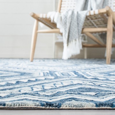 Blue and Ivory Hand-Tufted Wool 8' x 10' Area Rug