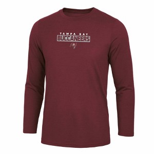 NFL Tampa Bay Buccaneers Men's Long Sleeve Athleisure T-Shirt - L