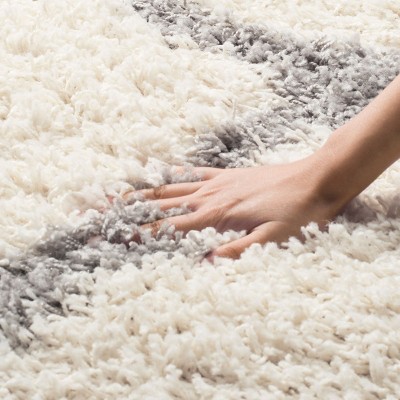 Ivory and Grey Diamond Trellis Shag Area Rug - 27" x 12"