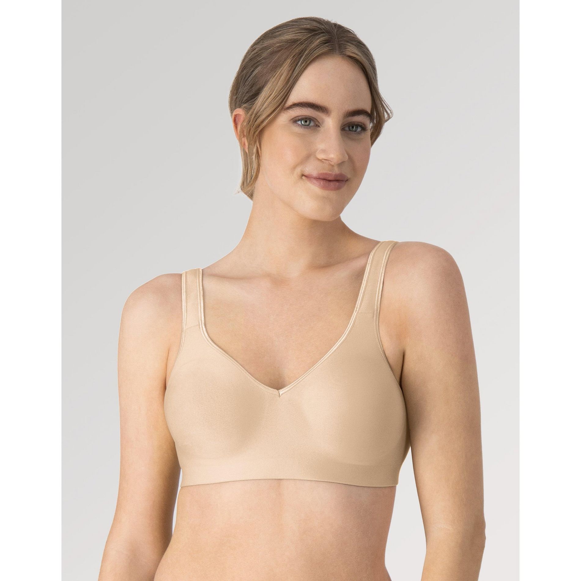 Hanes Comfort Evolution Women’s Wireless T-Shirt Bra with SmoothTec Band Nude L