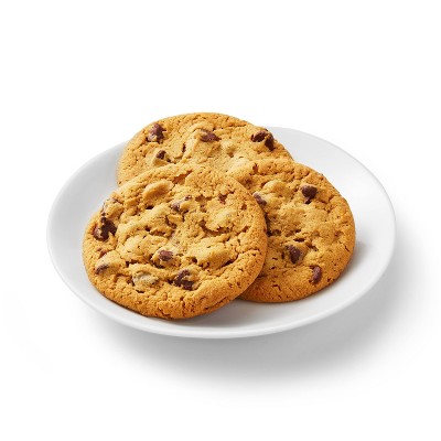 Chocolate Chip Cookies made with Nestle Toll House - 28.2oz/20ct - Favorite Day&#8482;