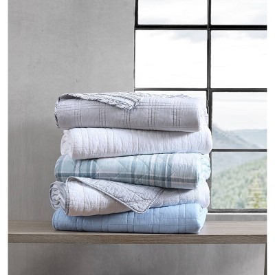Gray and White Cotton King Reversible Quilt Set