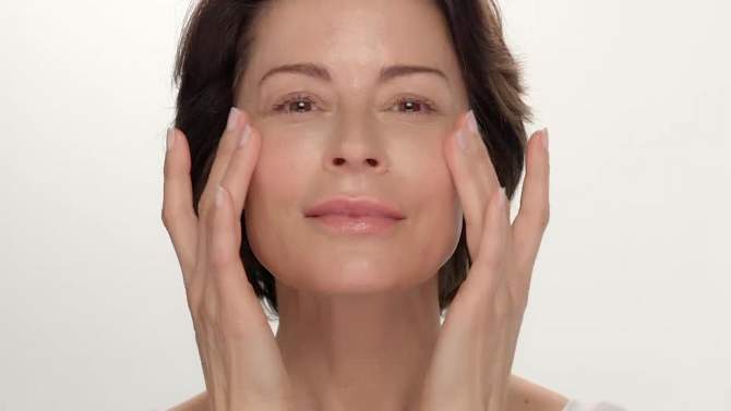 RoC Retinol Anti-Aging Retinol Face Serum Anti-Wrinkle Treatment - 1 fl oz, 2 of 12, play video