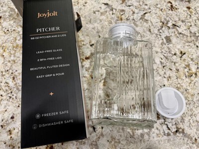 JoyJolt Beverage Serveware Glass Pitcher & 2 Lids - 68 oz
