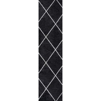 Reversible Diamond Trellis Black/White Synthetic Runner Rug - 2x10 ft